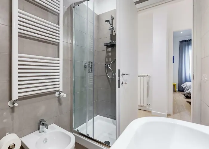 Lovely 3 Close Trastevere Station Apartment *